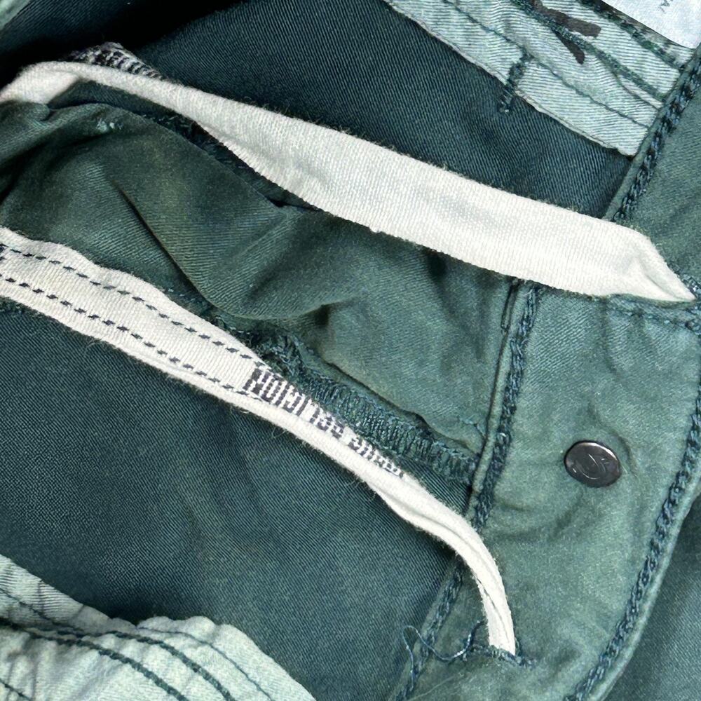 True Religion Pants Mens 30 Green Logan Relaxed Taper Chino Stretch Casual - Picture 5 of 12